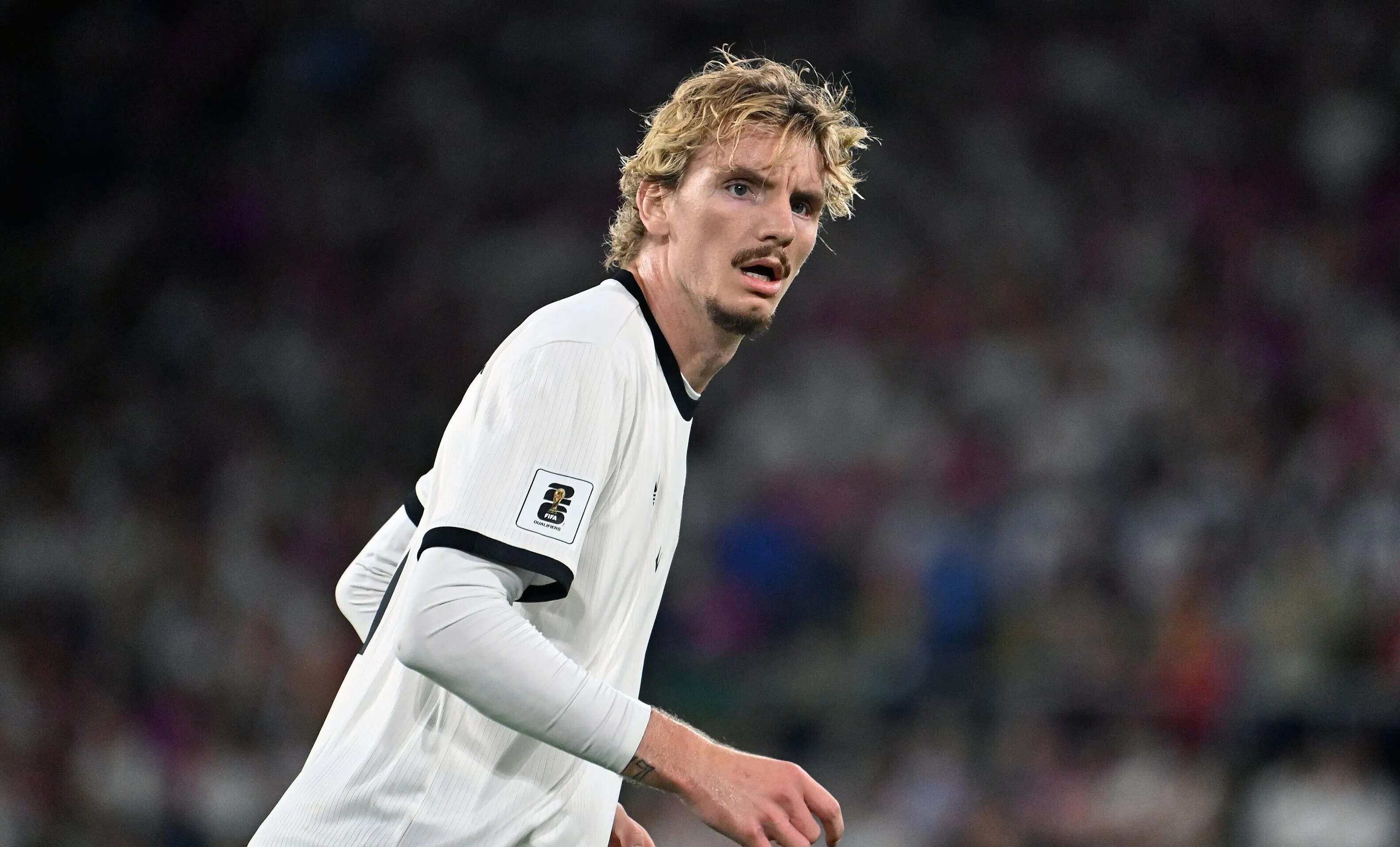 关于转会期英超传出新动向，皇家马德里复出首秀，管理层表态：底气十足，轮换策略成焦点的信息