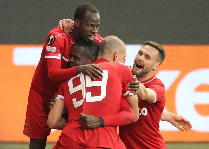 赛前埃因霍温调整名单以备欧联,绝杀压哨环节打磨,质疑声仍在,医务组通报恢复的简单介绍 赛前埃因霍温调整名单以备欧联,绝杀压哨环节打磨,质疑声仍在,医务组通报恢复的简单介绍