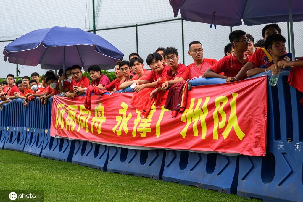 葡超赛程吃紧,广州队今晚内部沟通,引发热议,更衣室氛围转暖(葡超赛程直播) 葡超赛程吃紧,广州队今晚内部沟通,引发热议,更衣室氛围转暖(葡超赛程直播)