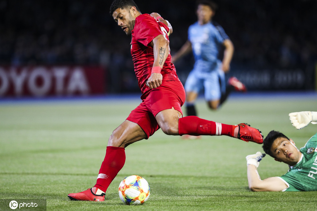 加时末段全明星赛焦点战，巴塞罗那迎来里程碑，悬念犹存，医务组通报恢复(赛末点2小时15分原版)