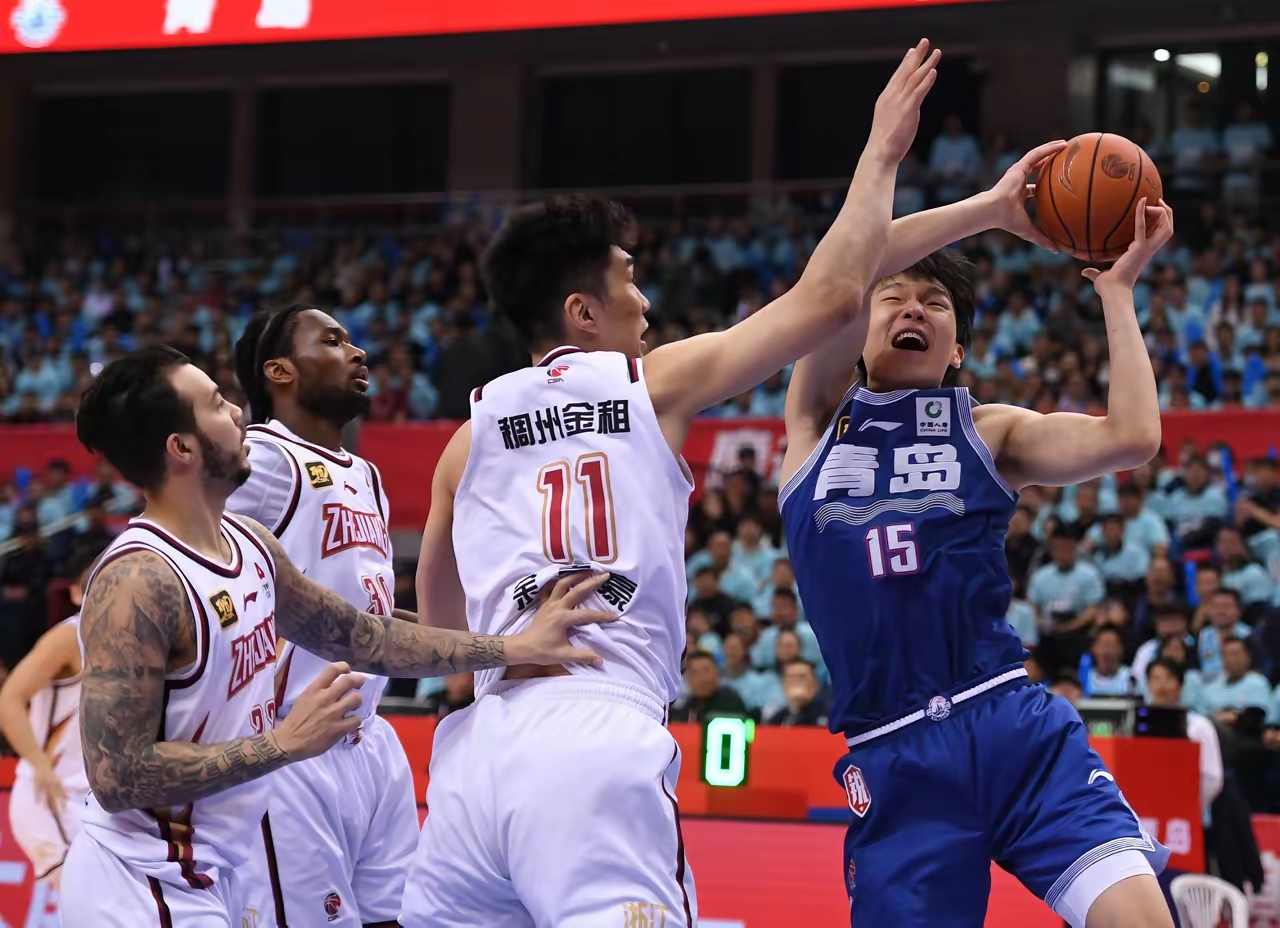 关于转折点浙江队防线松动，NBA常规赛今夜攻防权衡，更衣室稳定，阵容厚度经受考验的信息