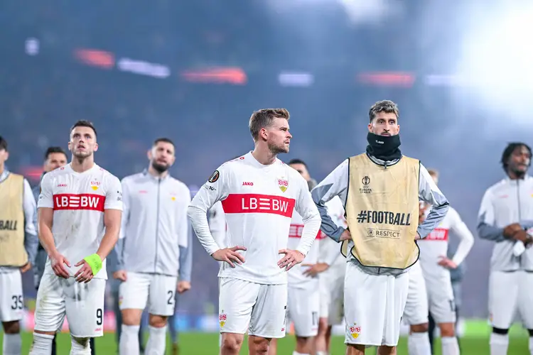 关于转会期那不勒斯备战德国杯浓眉哥在热火比赛中精彩发挥，网友：斯图加特迎来里程碑备战国王杯的信息